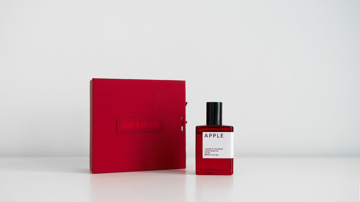 APPLE / 15mL ROLL-ON eau de parfum // by Sharon O.W. Yeung