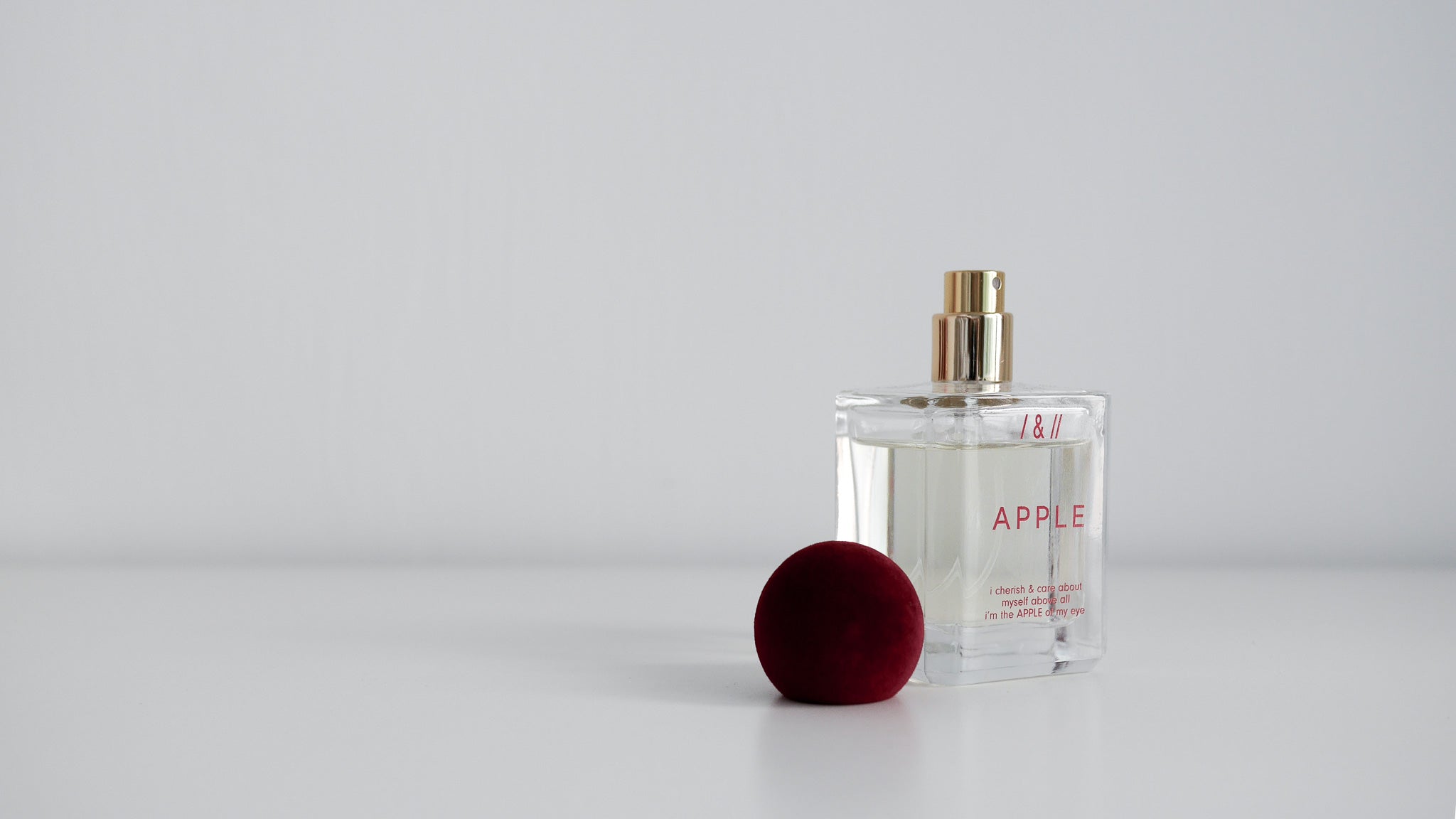 APPLE (蘋果) /  50mL 噴霧淡香精 // by Sharon O.W. Yeung